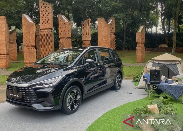 BYD M6 DM resmi dijual dengan harga mulai dari Rp298 juta