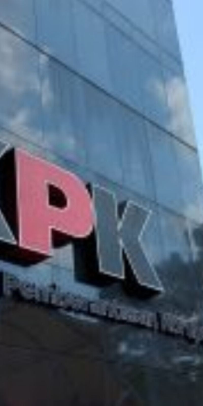 Hukum kemarin, KPK usut korupsi militer sampai prosedur senjata api