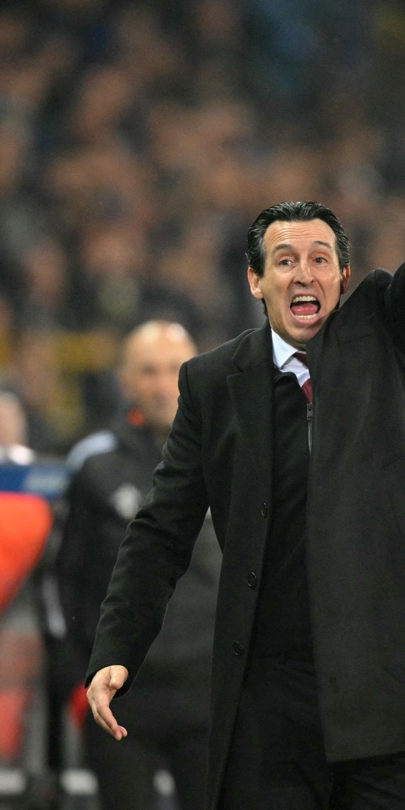 Unai Emery senang Villa kalahkan West Ham dengan skor 2-1 di ulang tahun ke-150