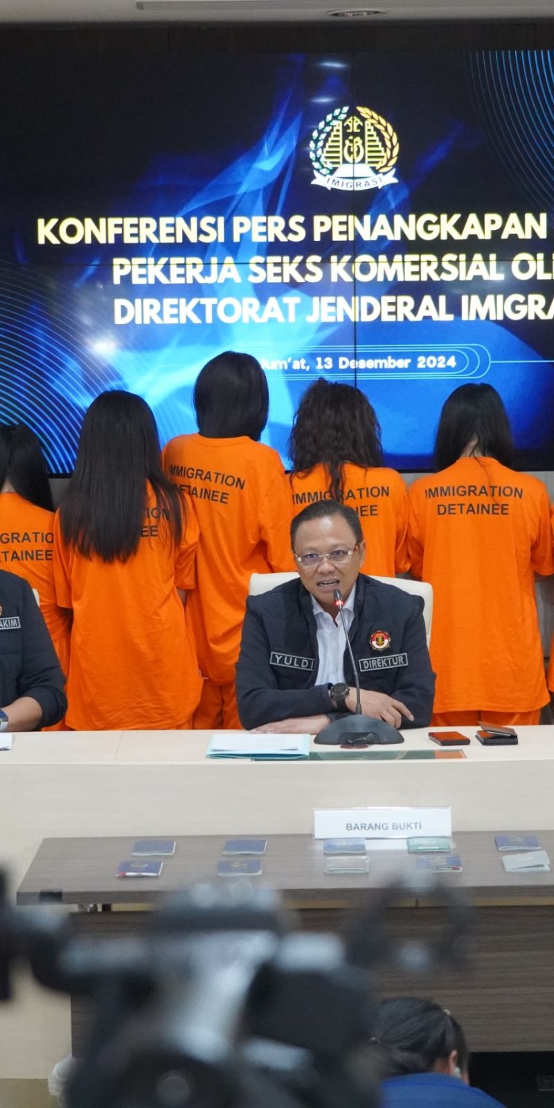 Imigrasi amankan 12 WNA jaringan prostitusi internasional