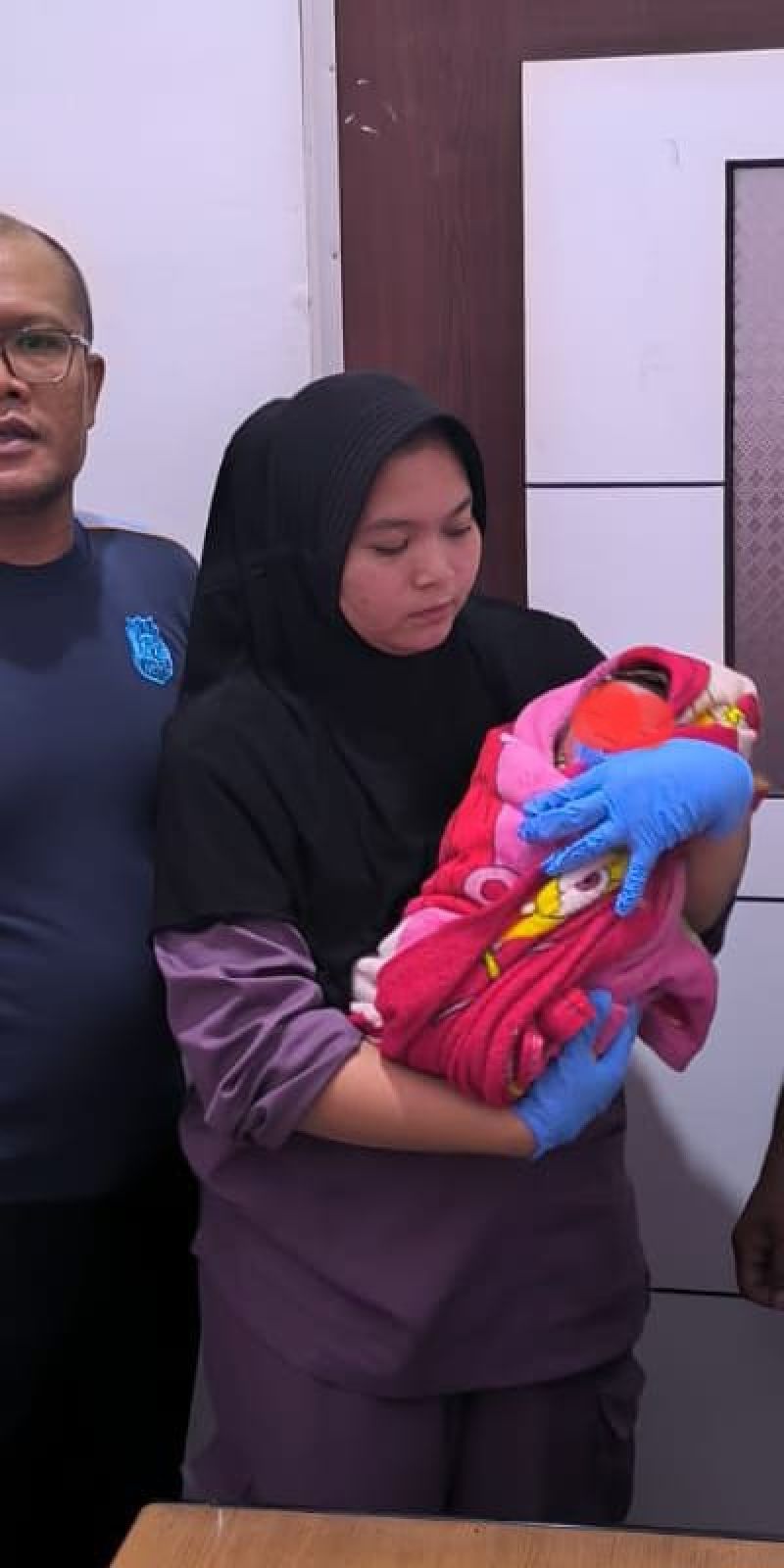 Seorang tahanan di Padangsidimpuan melahirkan bayi laki-laki