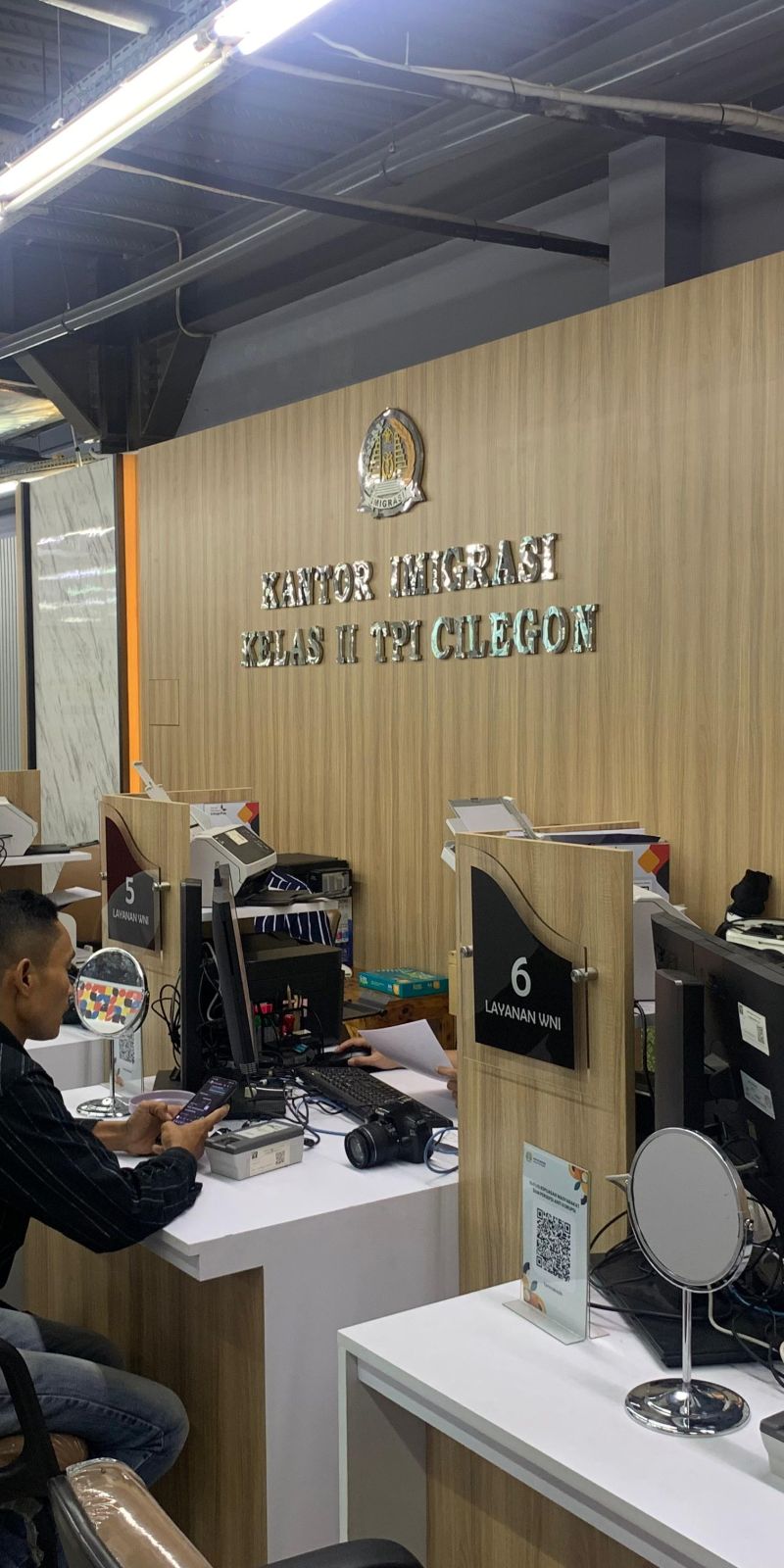 Hari Bhakti Imigrasi Ke-75, Imigrasi Cilegon gelar pelayanan paspor simpatik