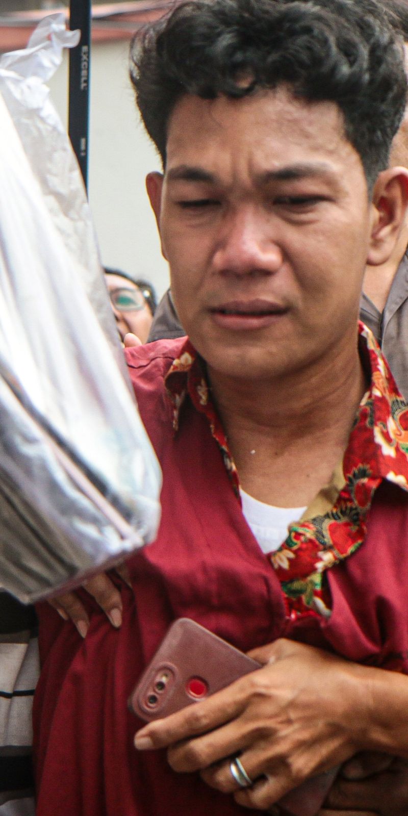 Jek menyala, Wi! Agus Buntung tampil santai di lapas, joget sambil makan roti tanpa beban