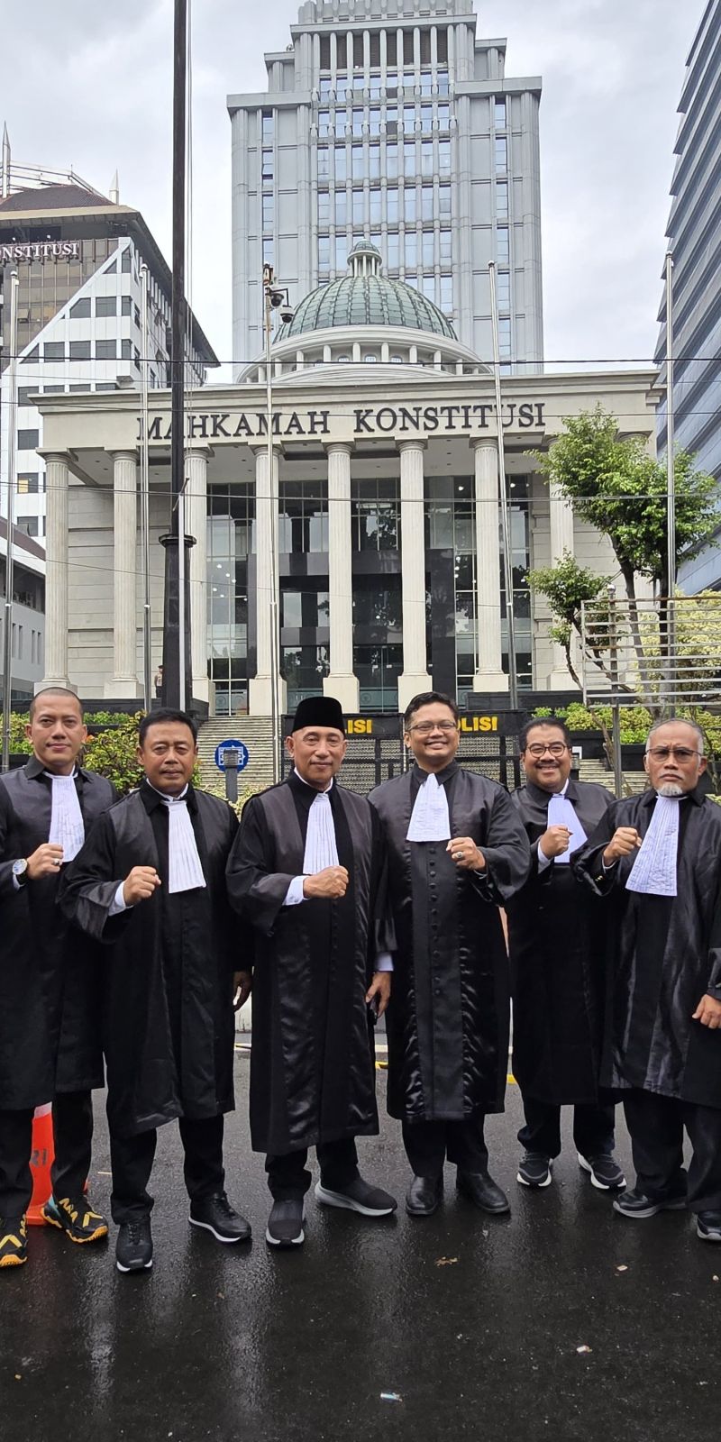 Tim Hukum Khofifah-Emil bersyukur MK tolak gugatan Risma-Gus Hans