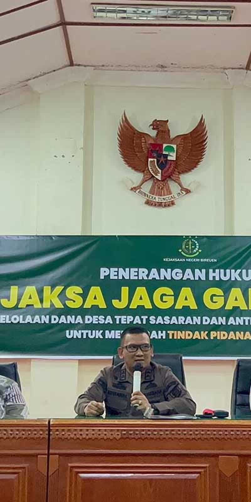 Kejari Bireuen beri bimbingan hukum kepada kepala desa cegah korupsi