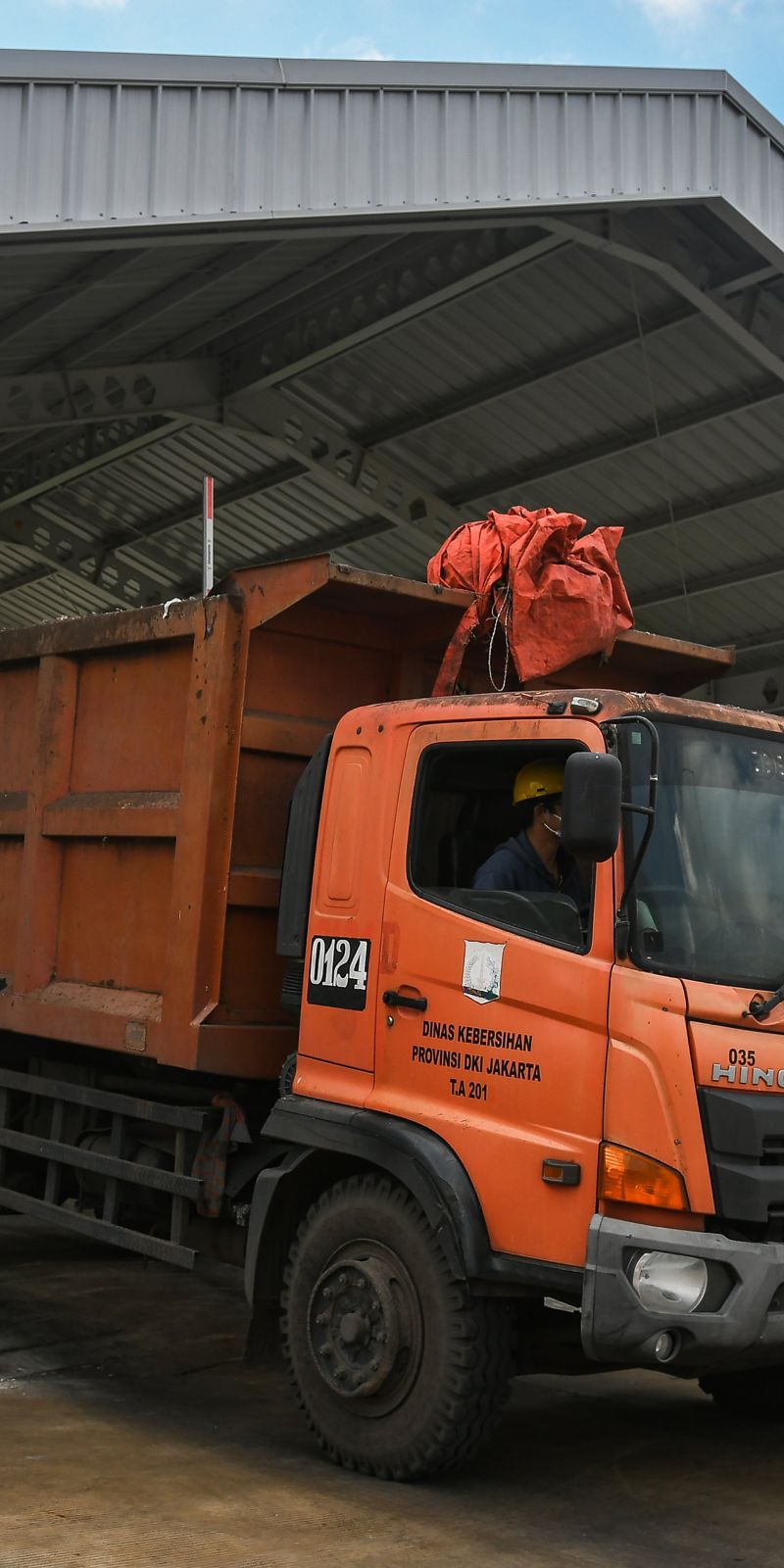 Pemprov bilang bau sampah di Perumahan Jakarta Garden City bukan dari RDF Rorotan