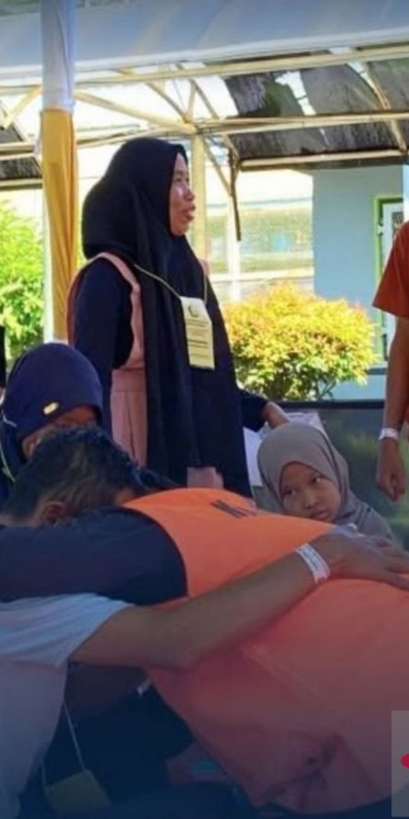 Suasana haru keluarga tutup layanan besuk Lebaran napi di Samarinda