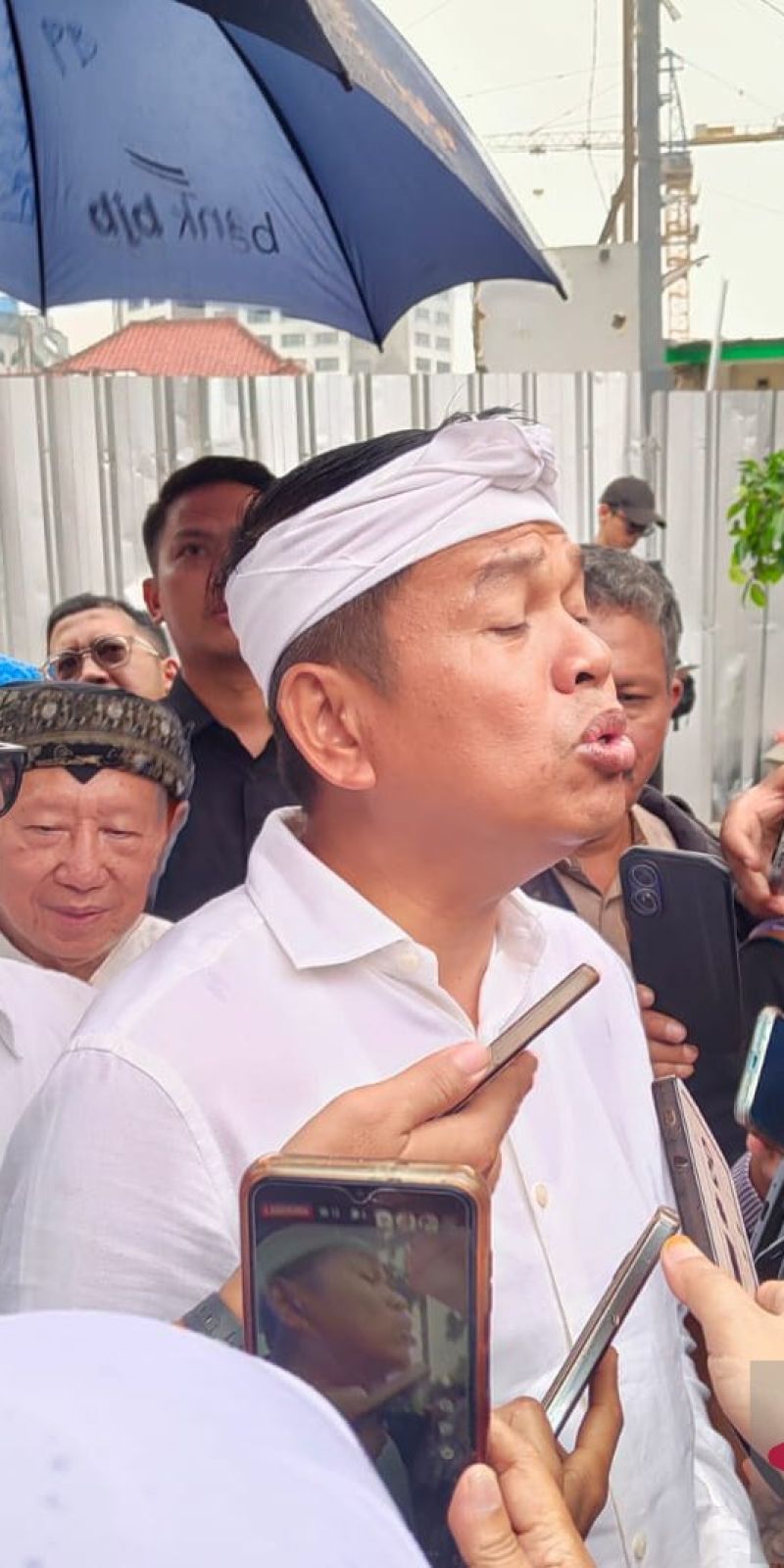 Gubernur Jawa Barat serahkan pada mekanisme hukum soal laporan Bupati Tasik