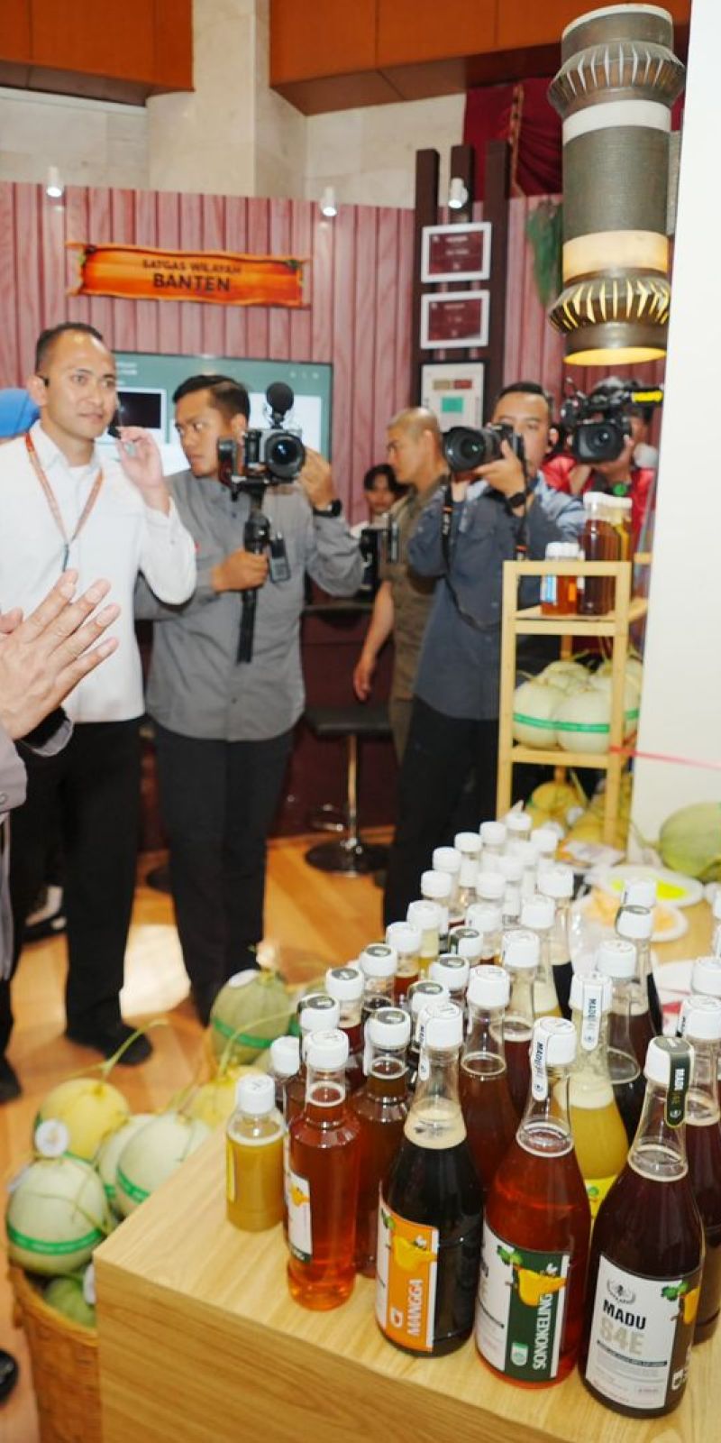 Buka rakernis Densus 88, Kapolri kunjungi stan usaha eks narapidana teroris