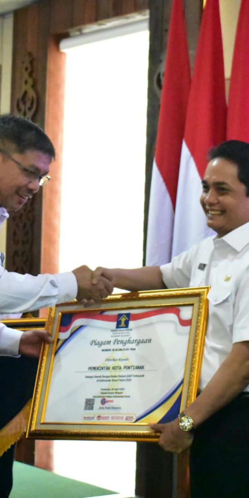 Pemkot Pontianak borong tigapenghargaan dari Kanwil Kementerian Hukum Kalbar