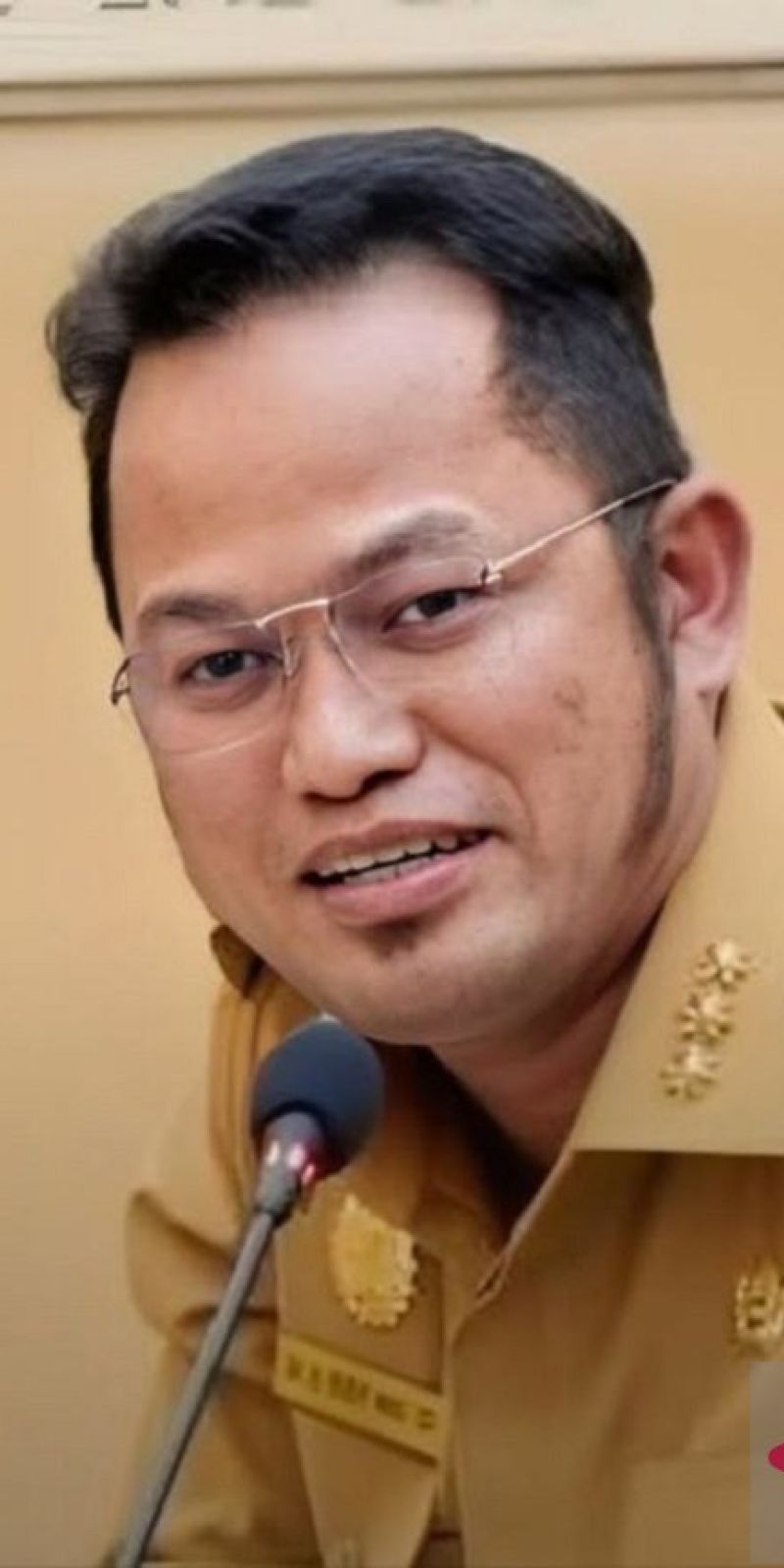 Afrika qabilalari orasidagi erotika Dug klubda qattiq sikiladi (video)