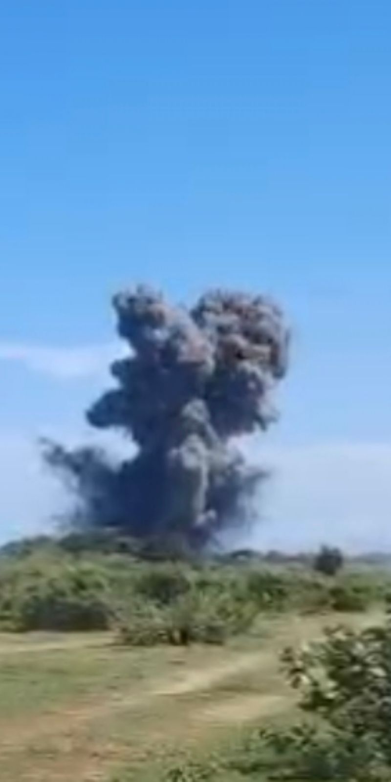 Pantai lokasi ledakan amunisi di Garut jauh dari permukiman warga