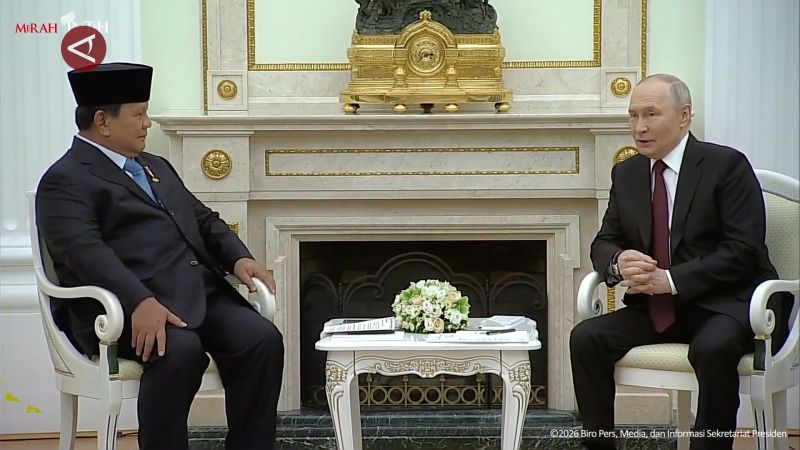 Bertemu Putin, Prabowo ucapkan selamat Paskah dan Hari Kosmonautika