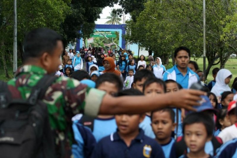 SIMULASI GEMPA DAN TSUNAMI