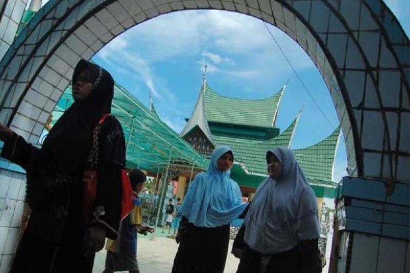 WISATA RELIGIUS