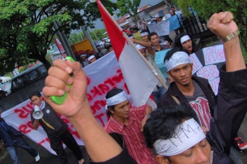 DEMO MAHASISWA MENTAWAI