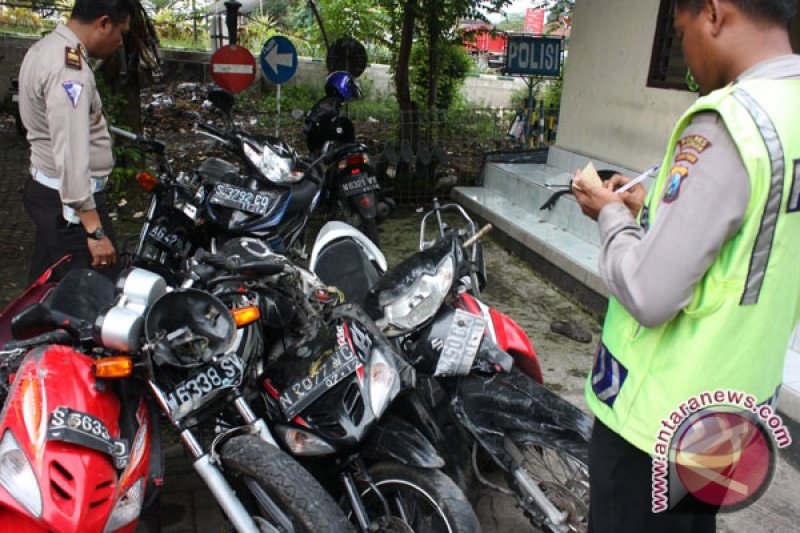 Korban Tewas Kecelakaan Beruntun Semua Pengendara Motor Antara News