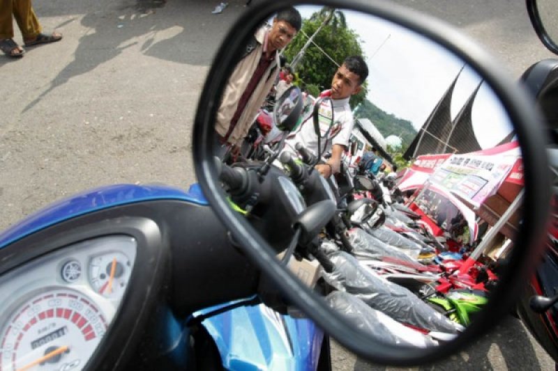 PENJUALAN MOTOR MATIC