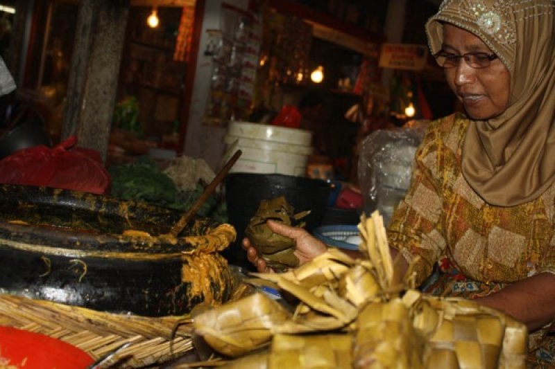 KETUPAT PITALAH