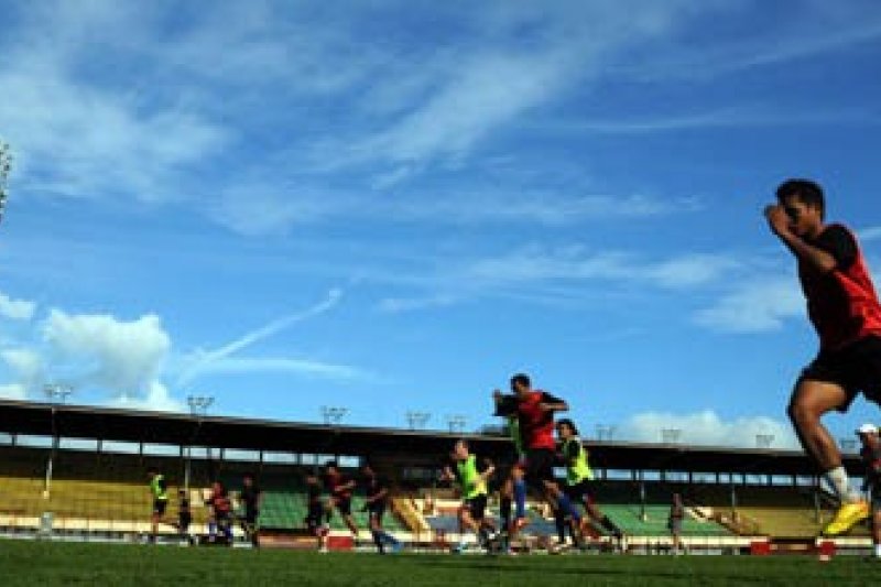 SEMARANG UNITED LATIHAN