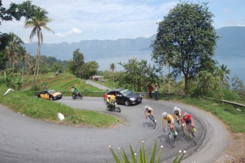 TOUR DE SINGKARAK 2011