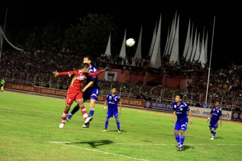 SEMEN PADANG VS PERSIBA