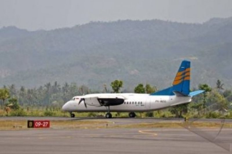 BANDARA SELAPARANG TUTUP