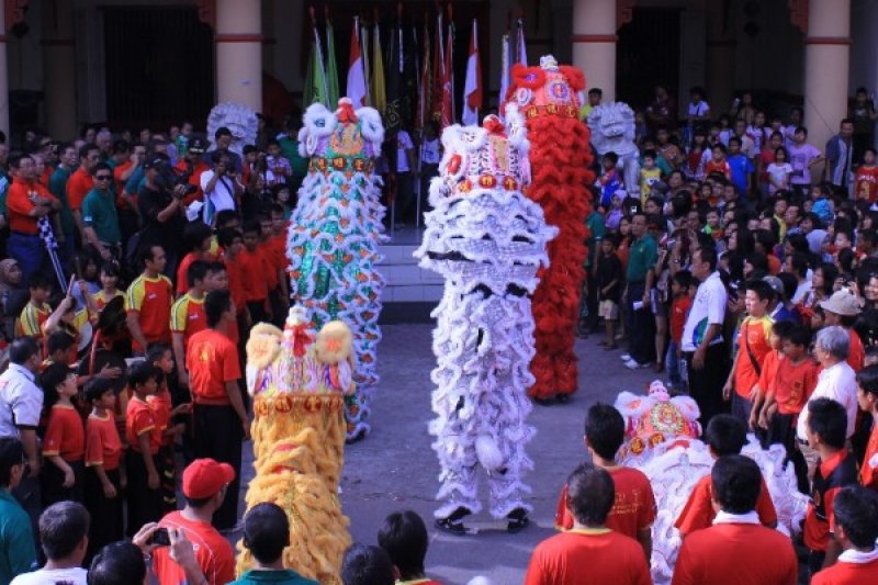 FESTIVAL BARONGSAI