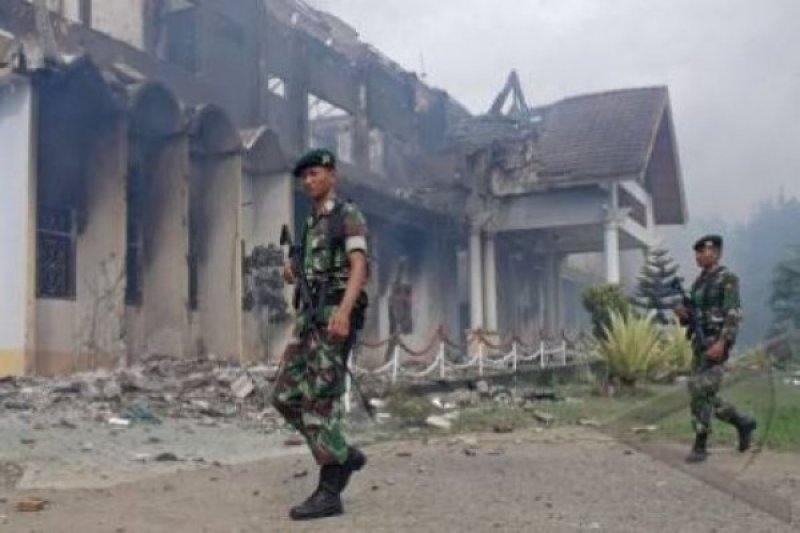 KANTOR BUPATI DIBAKAR