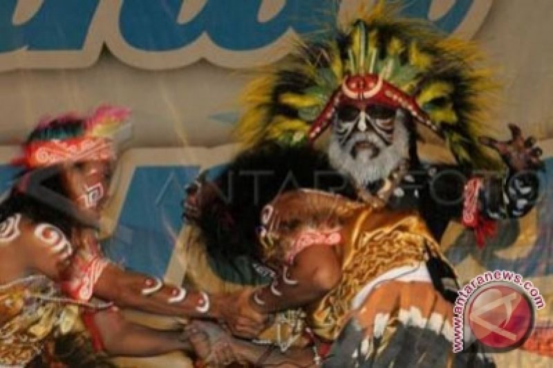 Teater Koma pentaskan "Mahabarata: Asmara Raja Dewa"