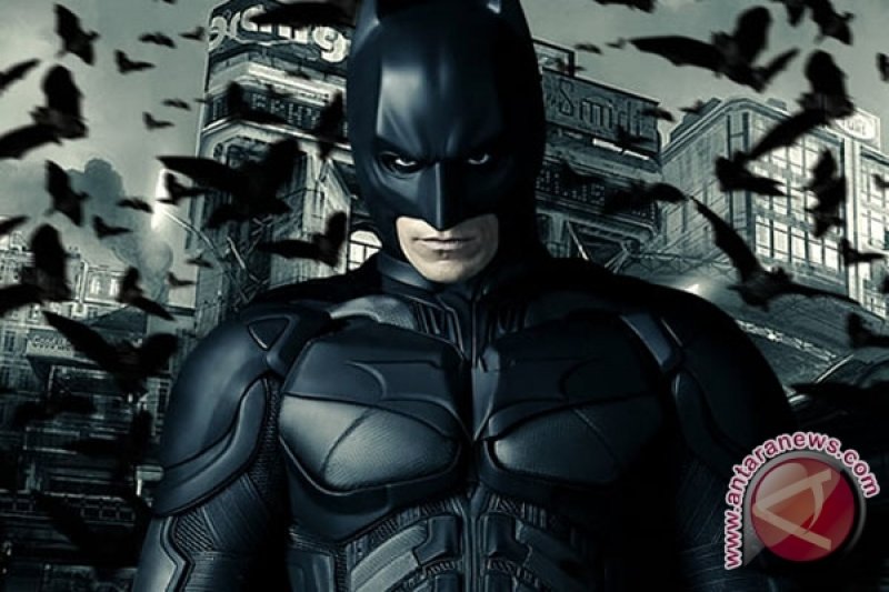 Alec Baldwin menjadi ayah Batman dalam film 