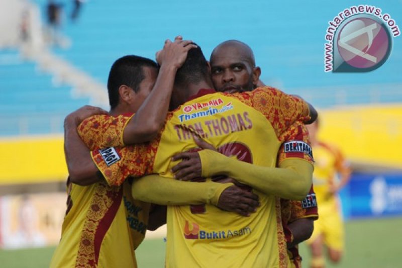 Sriwijaya Fc menang