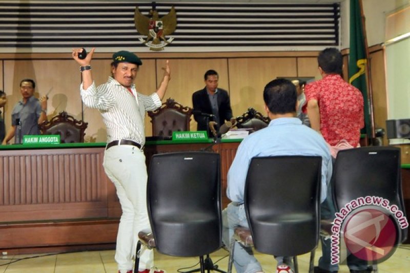 Sidang perdana Jhon Kei 