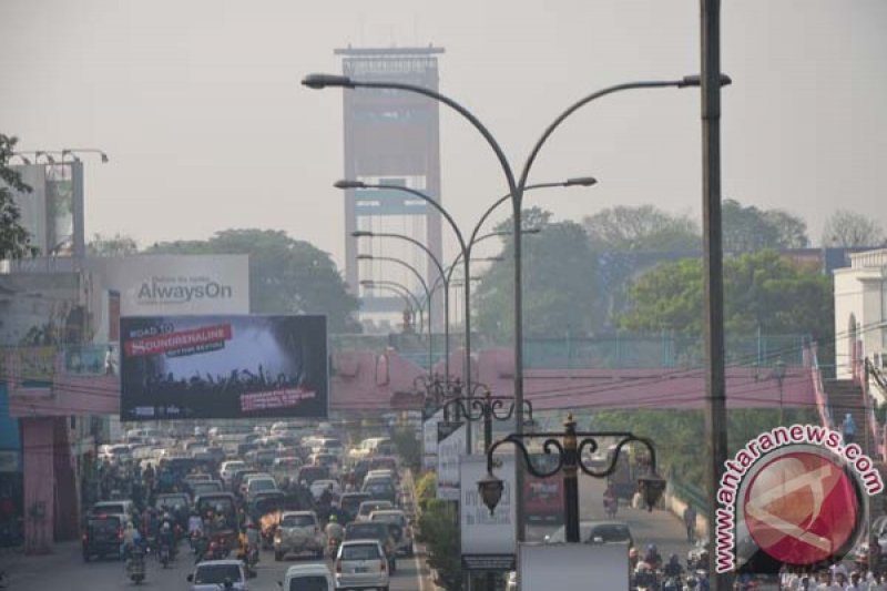 Kabut asap di Palembang