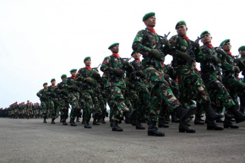 PERINGATI HUT TNI