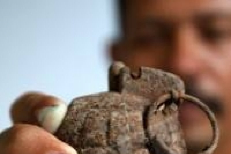 Polsek Pakem amankan dua granat temuan pemulung