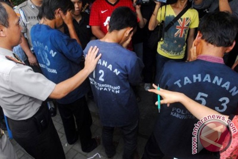 Polres Sukabumi Kota umumkan penangkapan pelaku perampokan SPBU