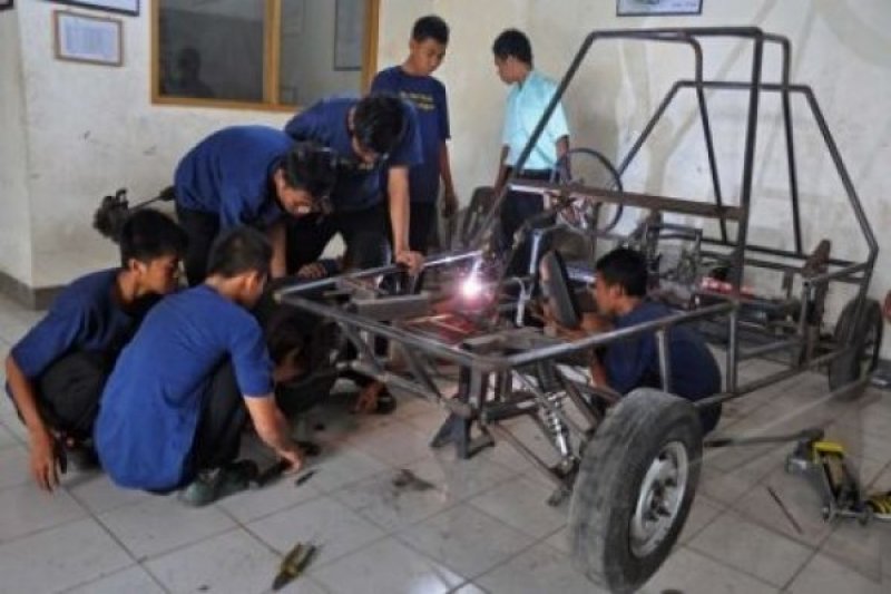 CIPTAKAN MOBIL GOKART