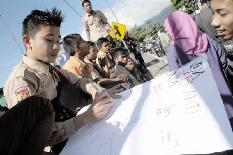 DUKUNG BERANTAS KORUPSI