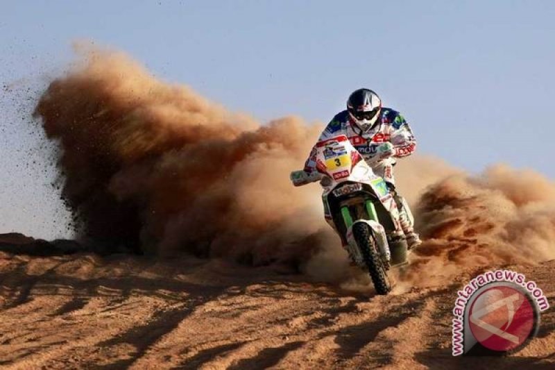 Peterhansel diminta urungkan niat juarai Reli Dakar ke-12 kalinya