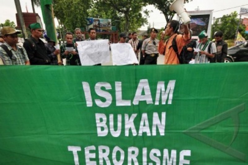 ISLAM BUKAN TERORIS