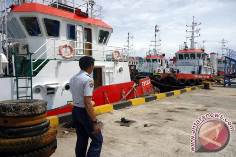 TUGBOAT PENGHELA TONGKANG NIKEL