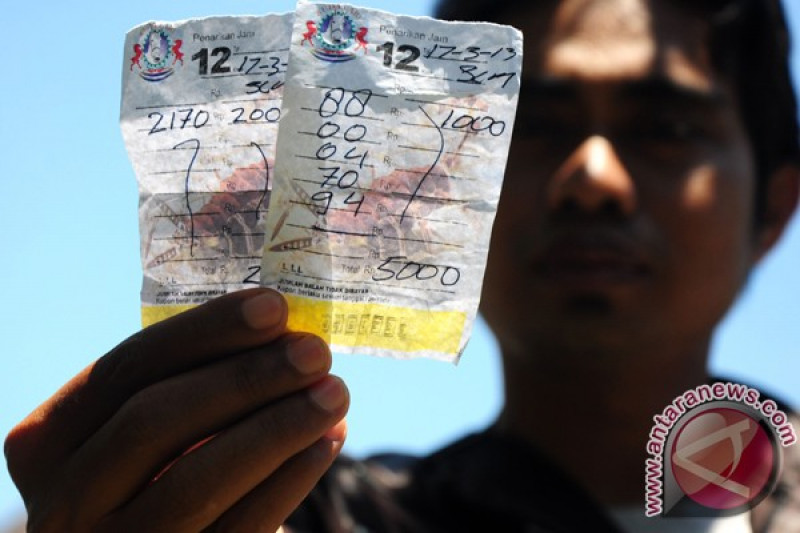 Polisi Tangkap Dua Pejudi Togel Online - Antara News