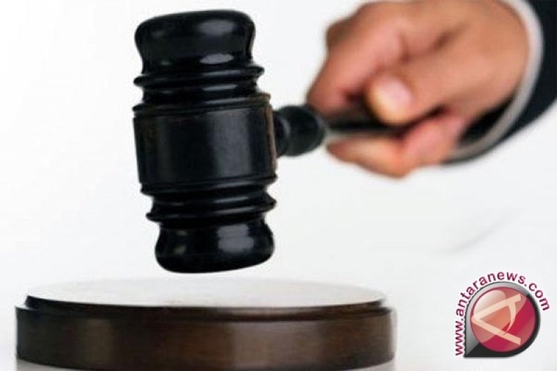 Mantan Bupati Morowali Divonis 7,5 Tahun