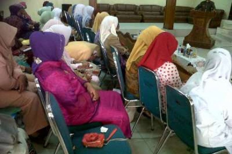 Emma Yohanna Motivasi Perempuan Padangpanjang