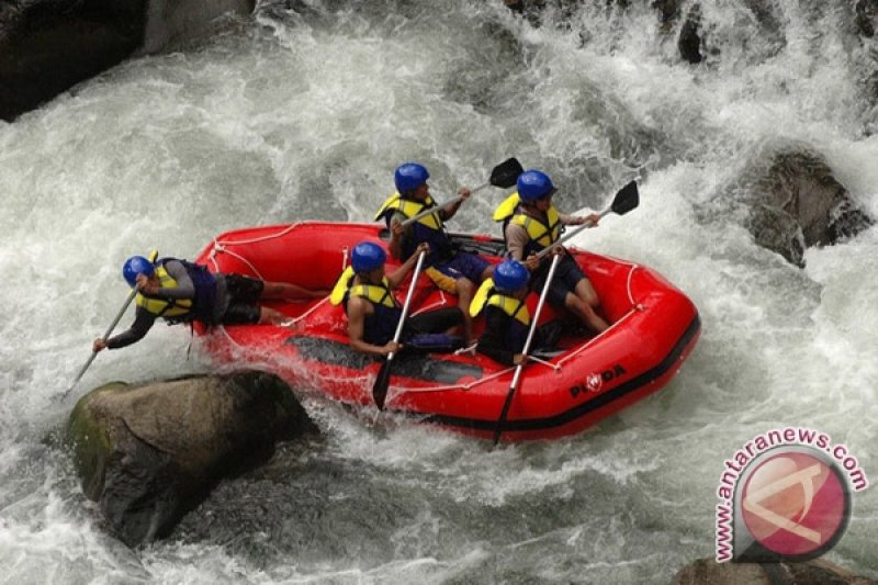 Sungai Progo makin diminati sebagai tempat arung jeram