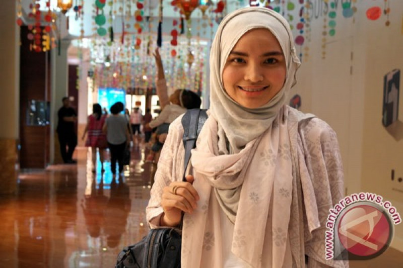  Busana  muslim  kasual tren Lebaran anak  muda  ANTARA News