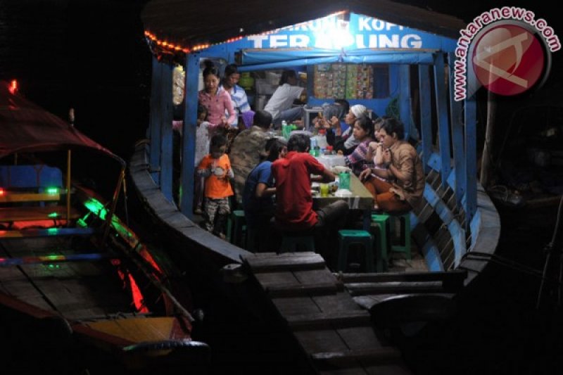 Warung Kopi Terapung Sungai Musi