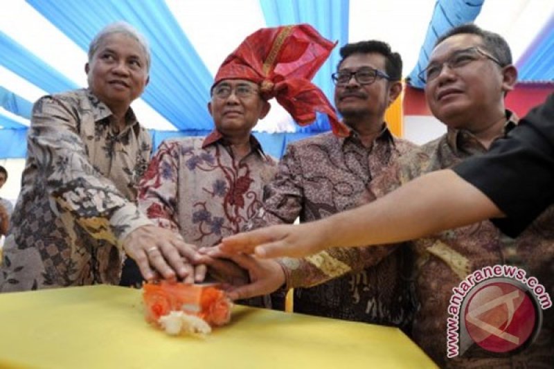 Peresmian Bendung Gerak Tempe