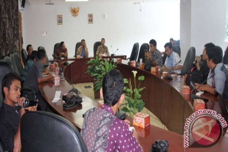 Pertemuan rombongan wartawan NTB dengan pejabat Kemkominfo, di Jakarta
